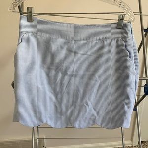 Vineyard Vines seersucker skort size 4